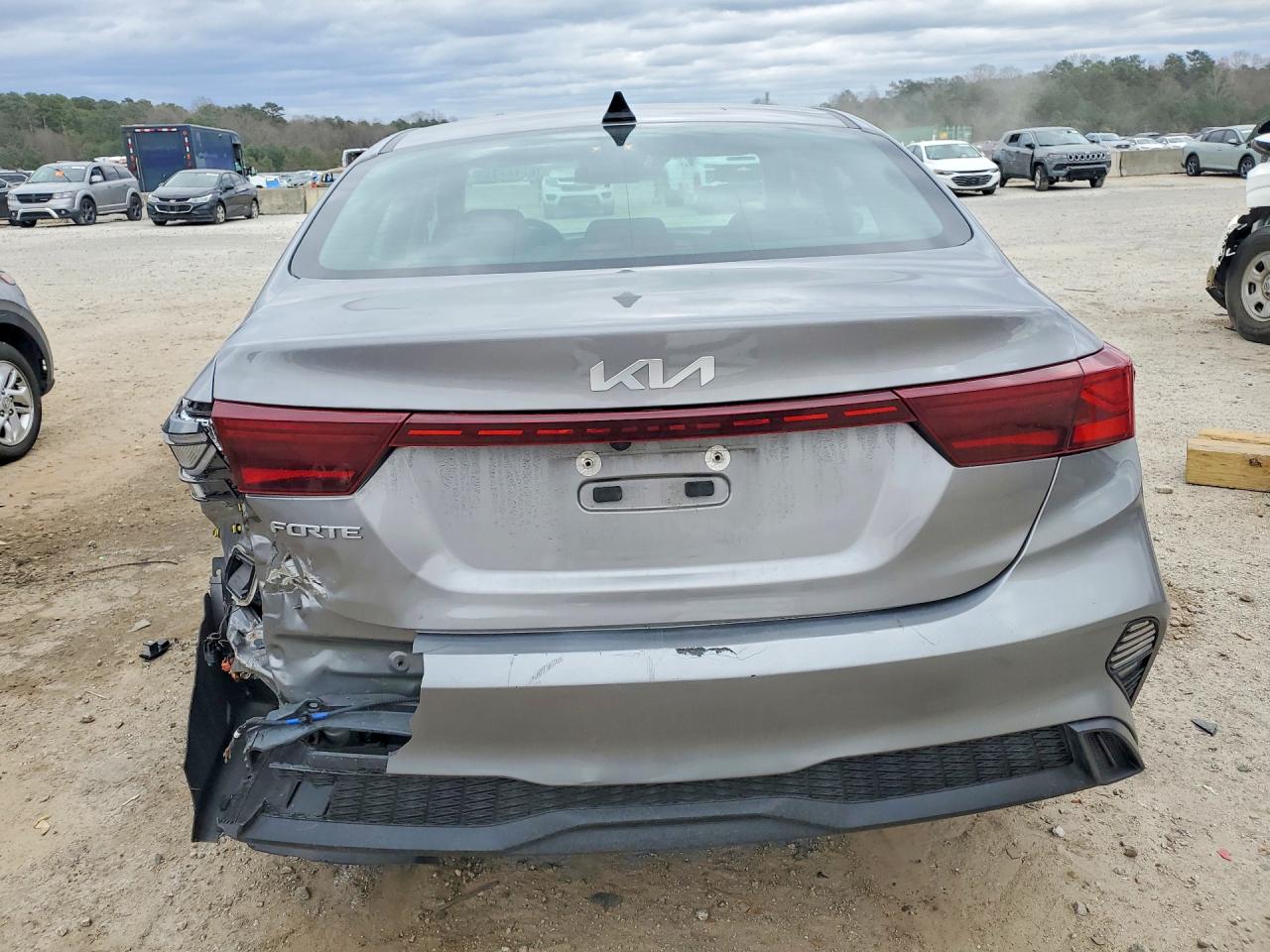 2023 KIA FORTE LXS photo 11