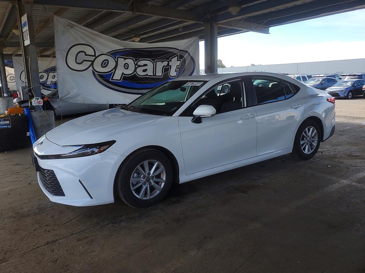 2025 TOYOTA CAMRY