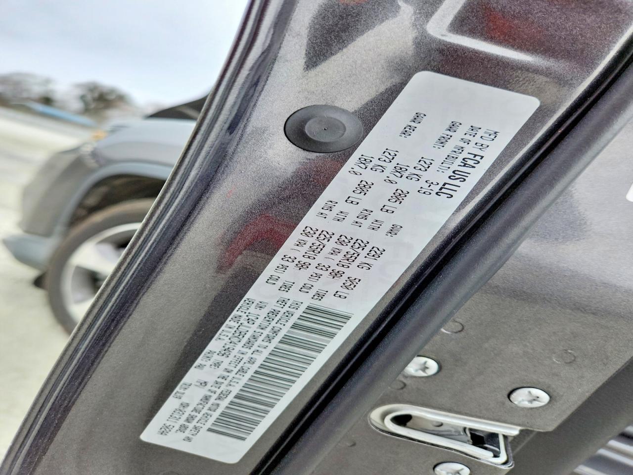 2019 JEEP CHEROKEE LIMITED photo 25