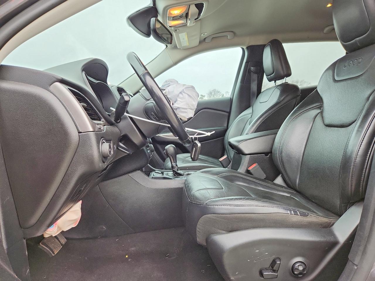 2019 JEEP CHEROKEE LIMITED photo 13