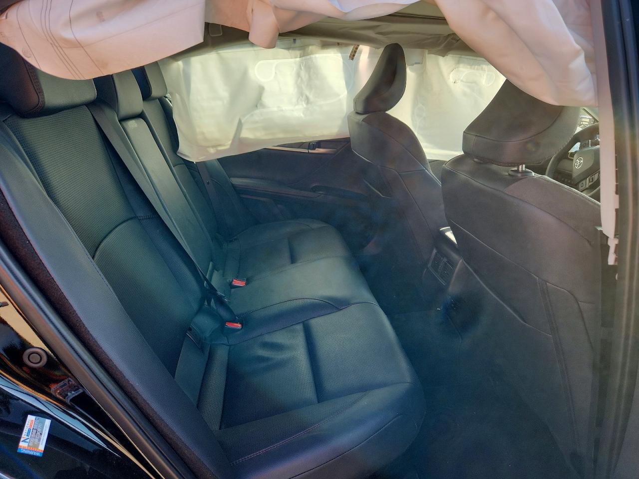 2025 TOYOTA CAMRY XLE photo 18