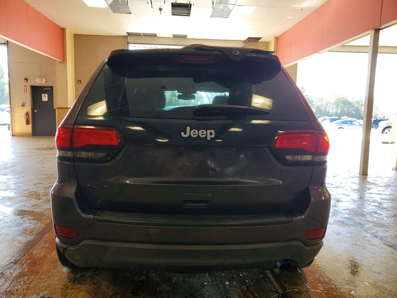 2016 JEEP GRAND CHEROKEE LAREDO photo 11