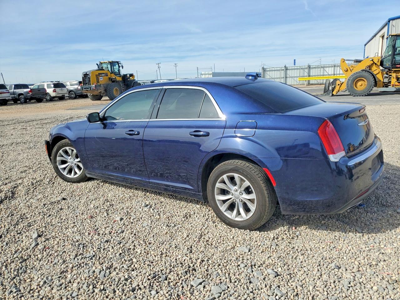 2015 CHRYSLER 300 LIMITED photo 2