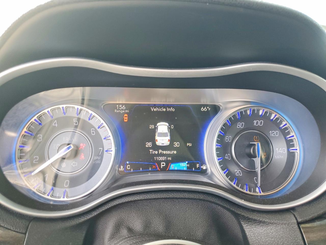 2015 CHRYSLER 300 LIMITED photo 9