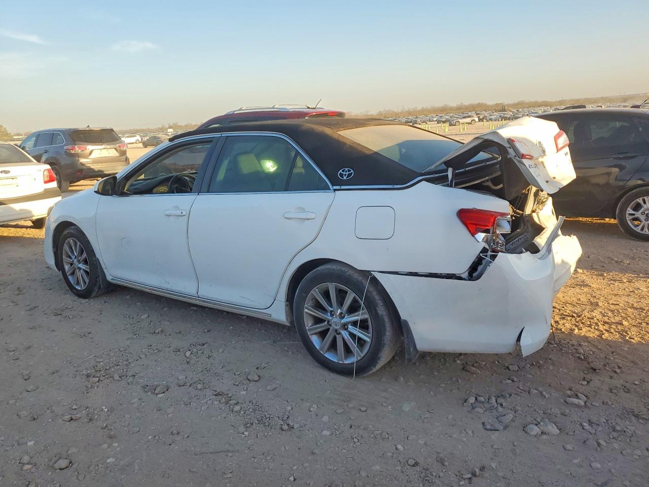 2024 TOYOTA CAMRY photo 3
