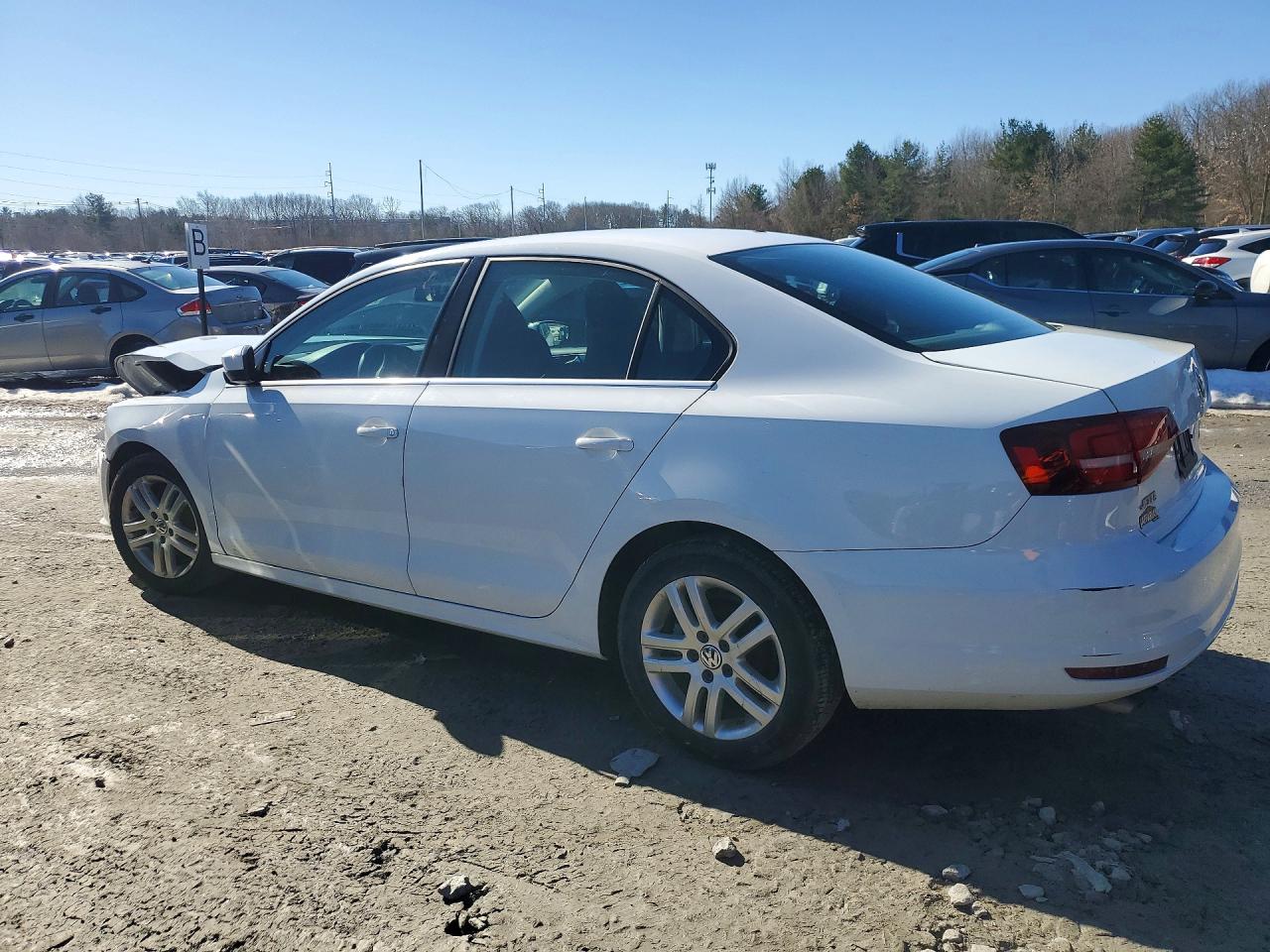 2017 VOLKSWAGEN JETTA S photo 3