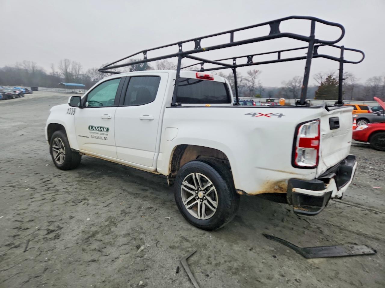 2022 CHEVROLET COLORADO photo 2