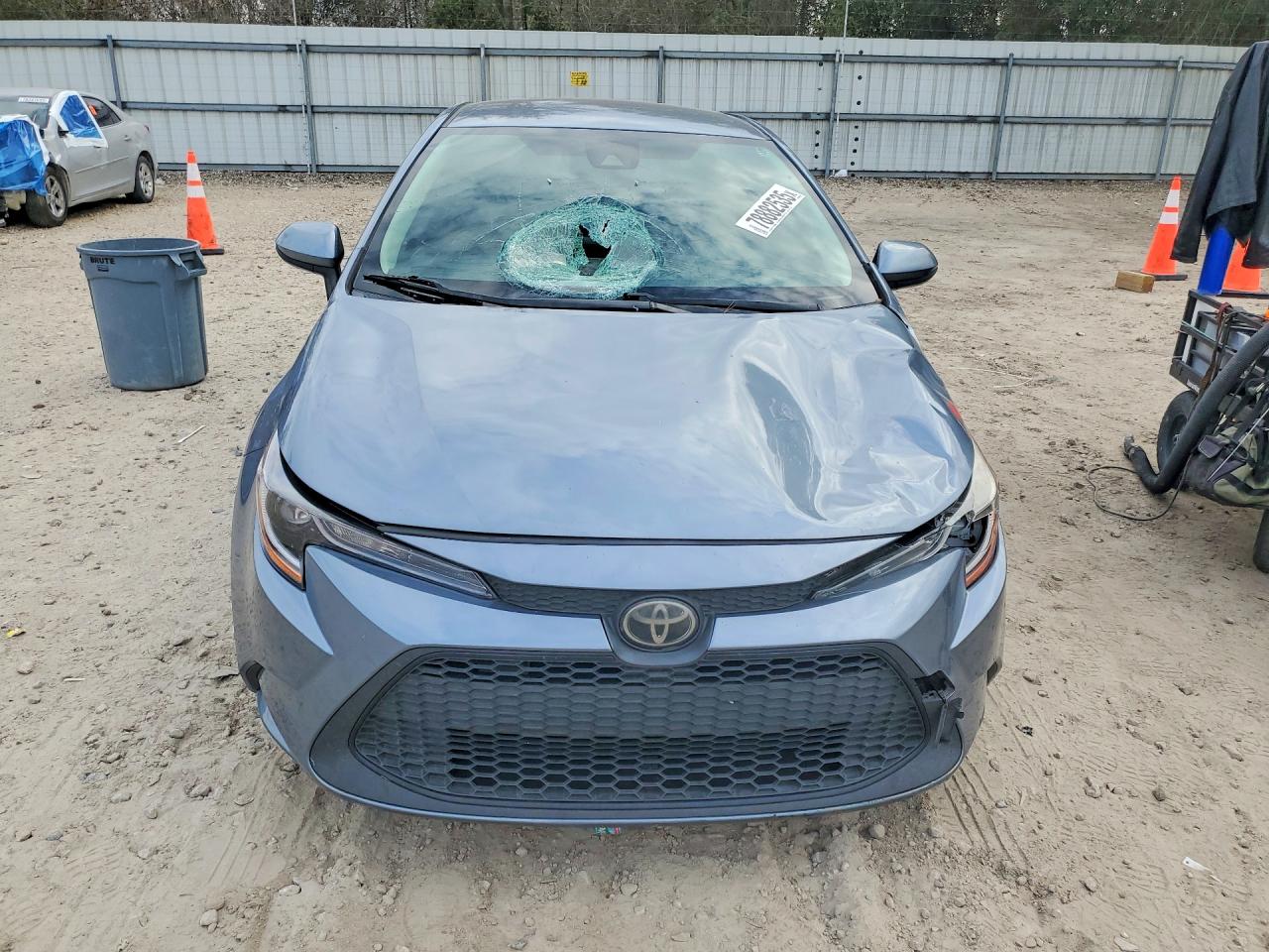 2020 TOYOTA COROLLA LE photo 9