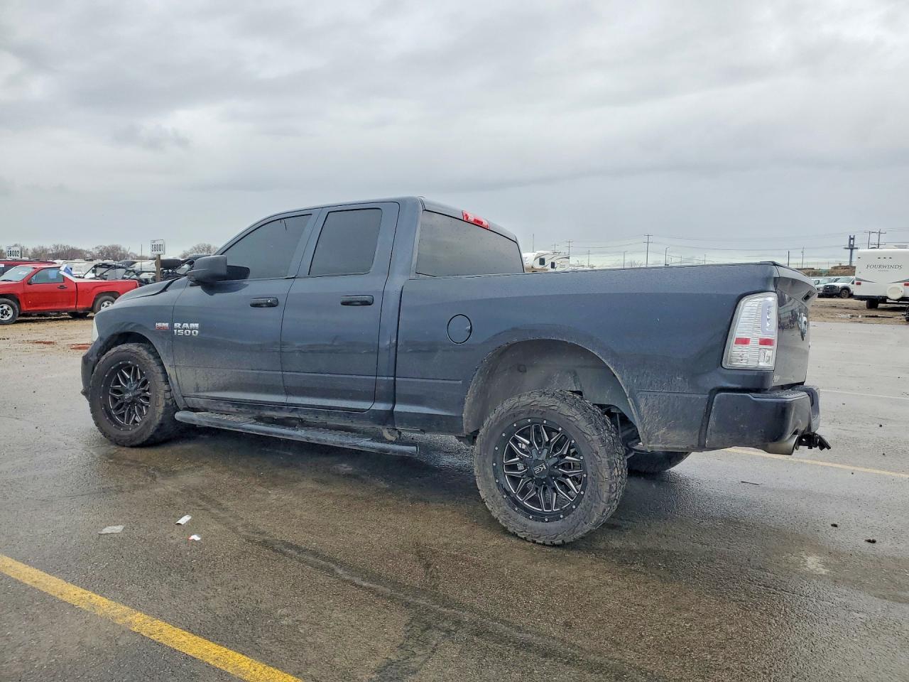 2016 RAM 1500 ST photo 3