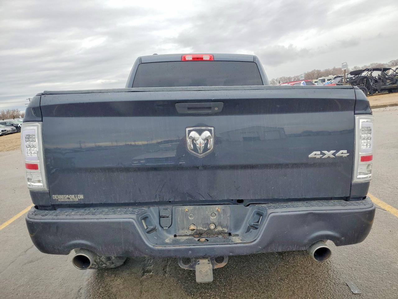 2016 RAM 1500 ST photo 11