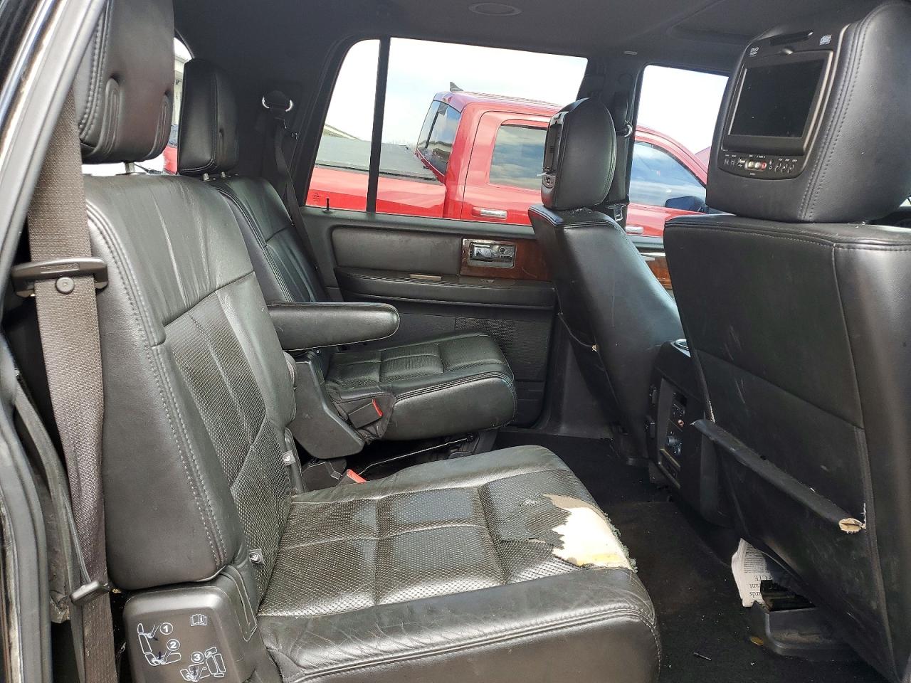 2013 LINCOLN NAVIGATOR L photo 11