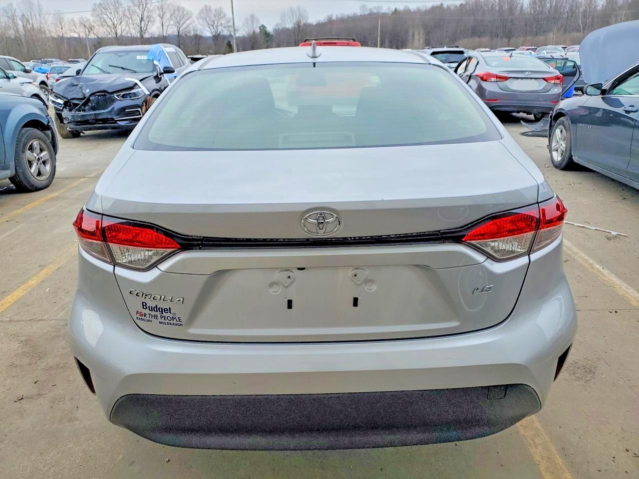 2023 TOYOTA COROLLA LE photo 6