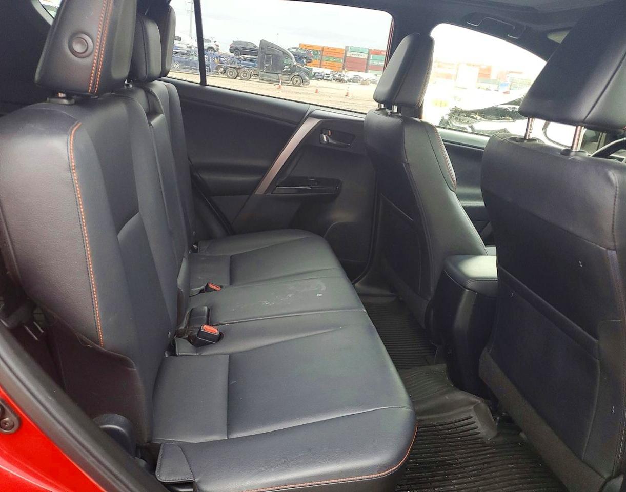 2017 TOYOTA RAV4 SE photo 21