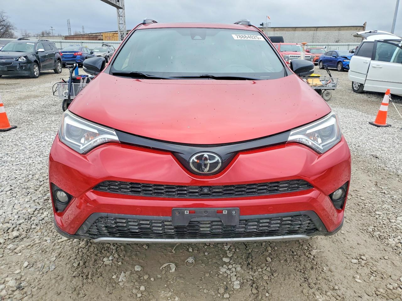 2017 TOYOTA RAV4 SE photo 9