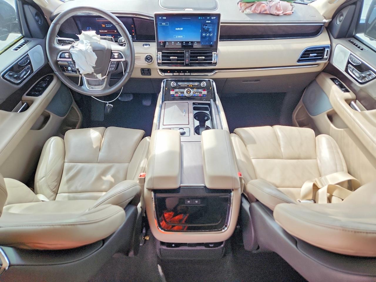 2024 LINCOLN NAVIGATOR RESERVE photo 22