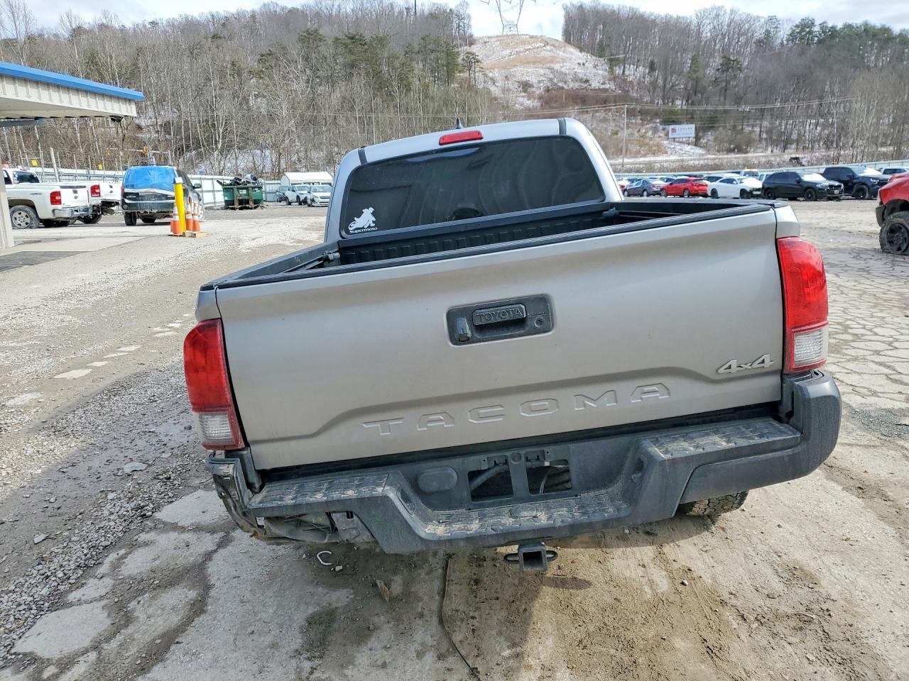 2019 TOYOTA TACOMA SR photo 16