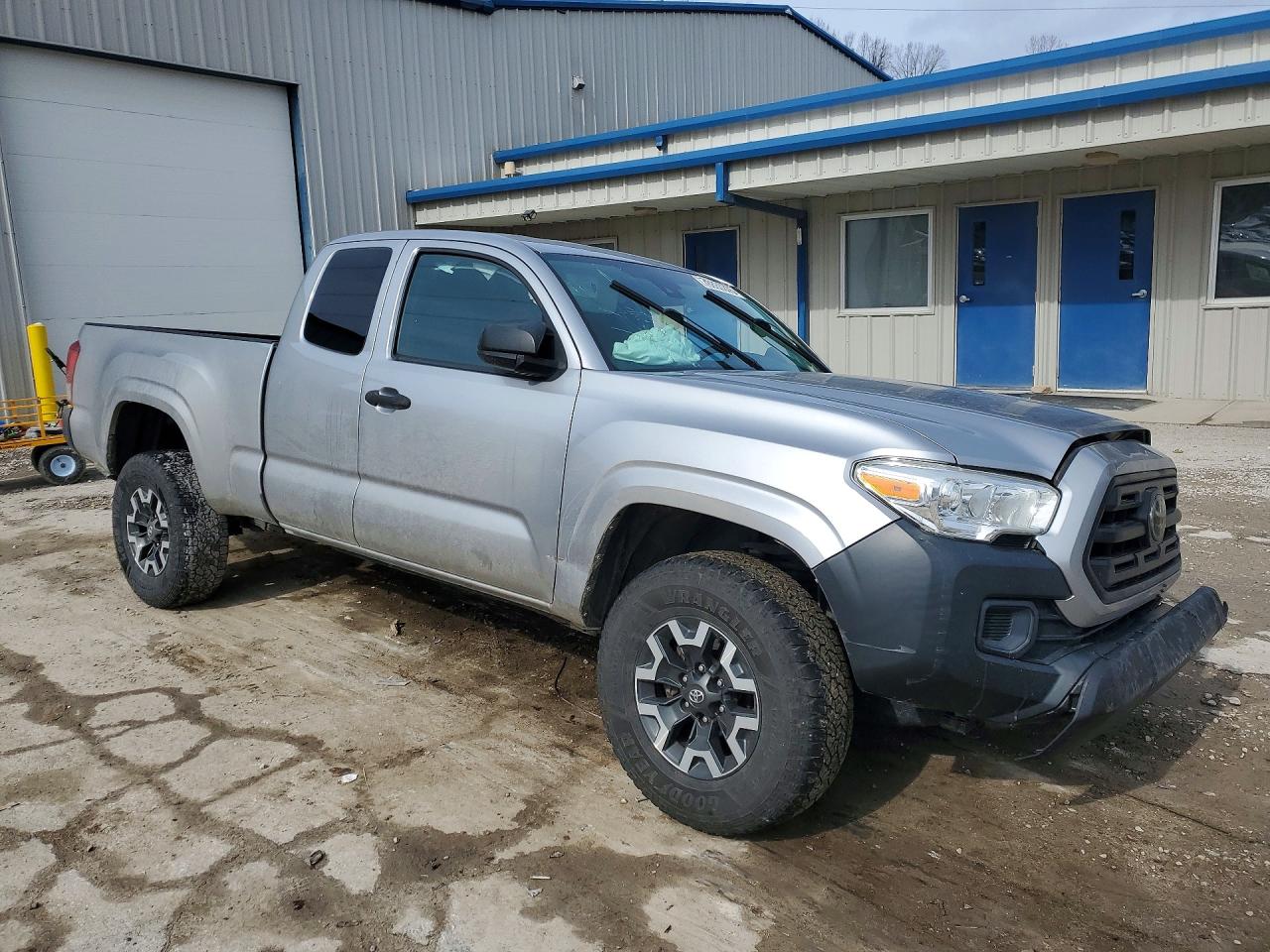 2019 TOYOTA TACOMA SR photo 10