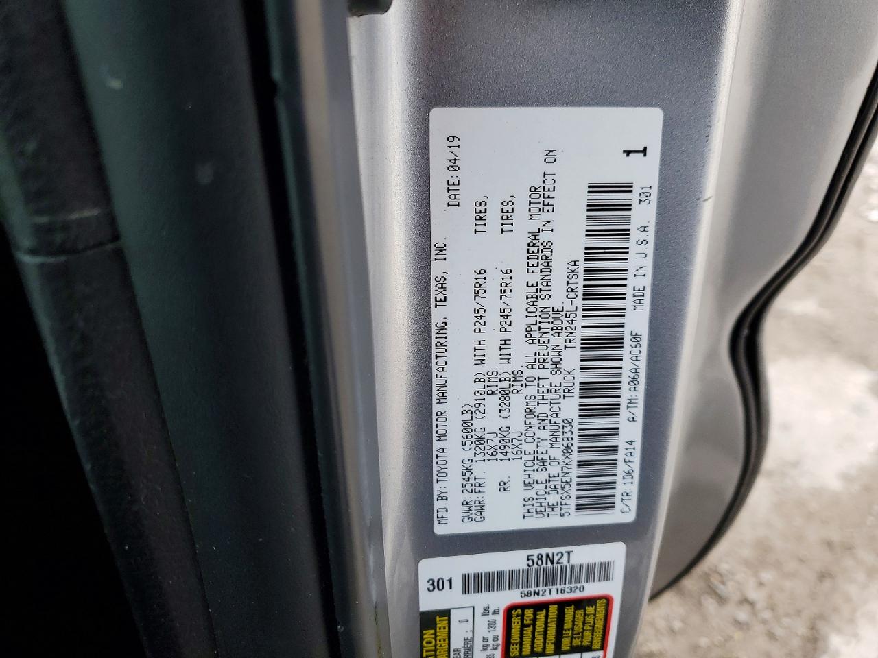 2019 TOYOTA TACOMA SR photo 34