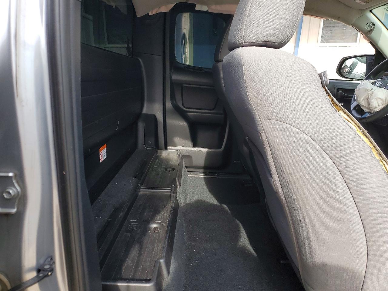 2019 TOYOTA TACOMA SR photo 28