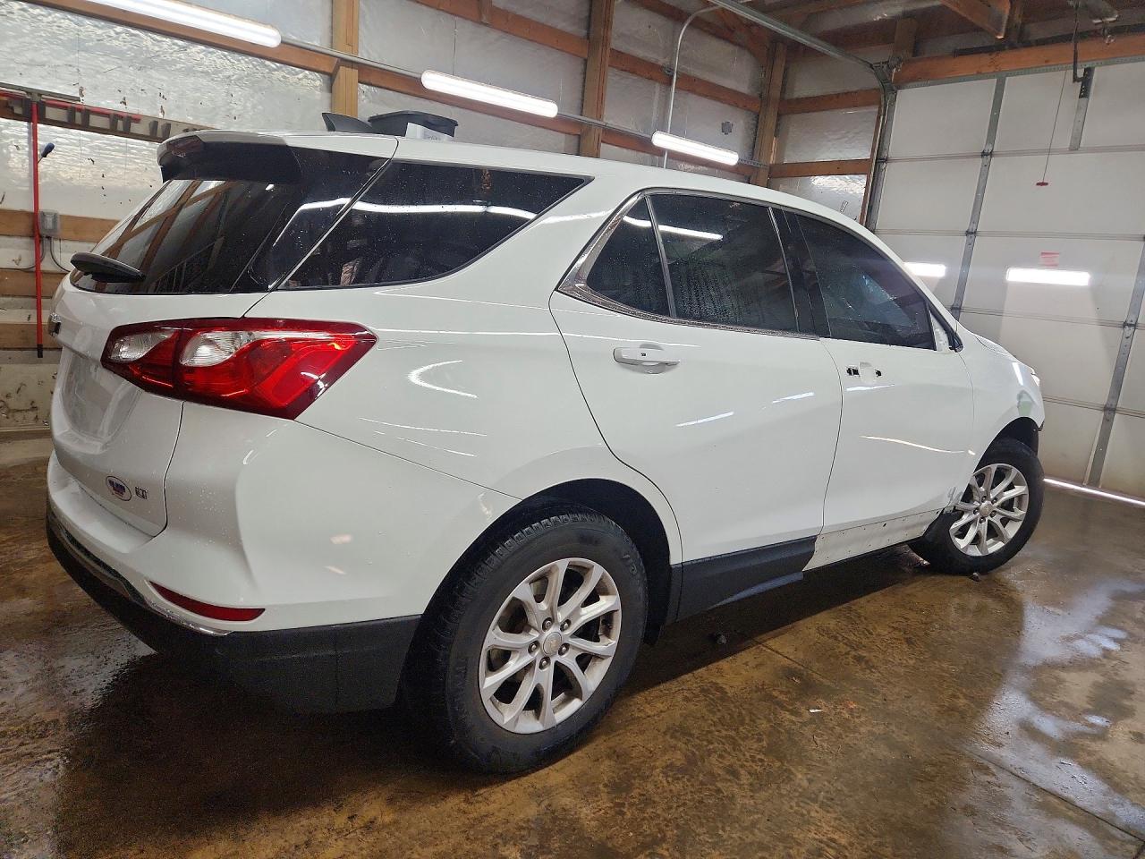 2018 CHEVROLET EQUINOX LT photo 3