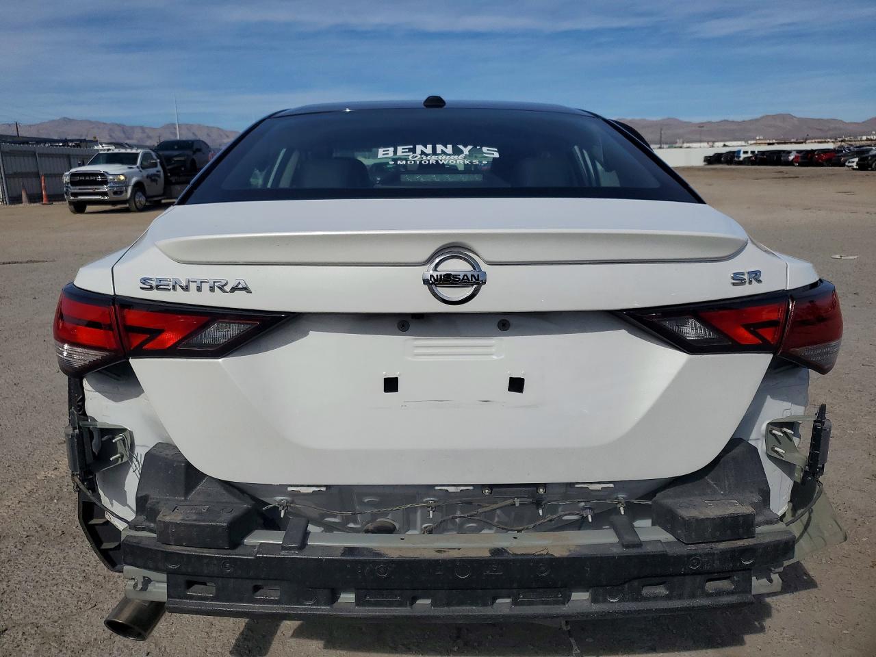 2022 NISSAN SENTRA SR photo 11