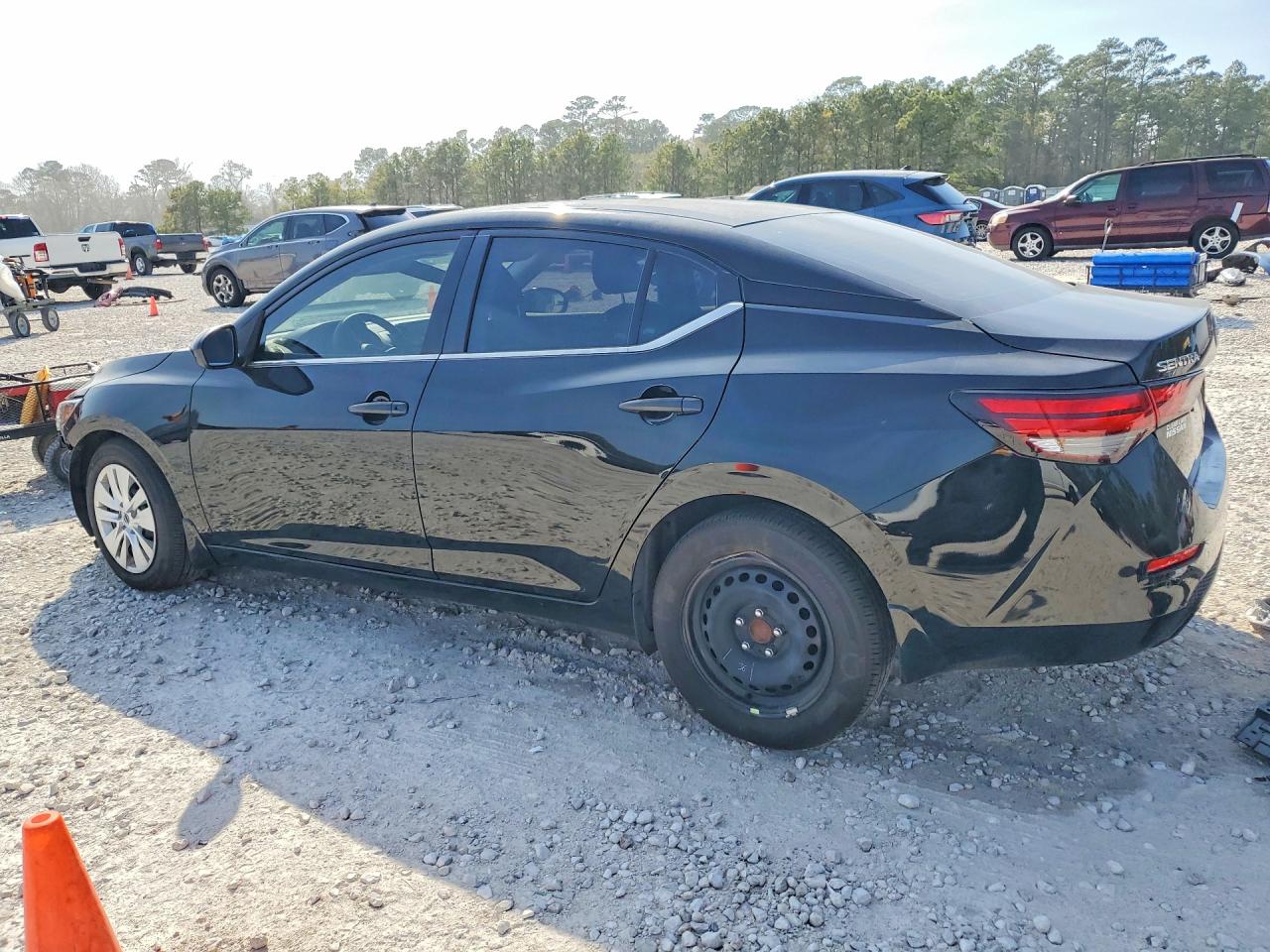 2025 NISSAN SENTRA S photo 4