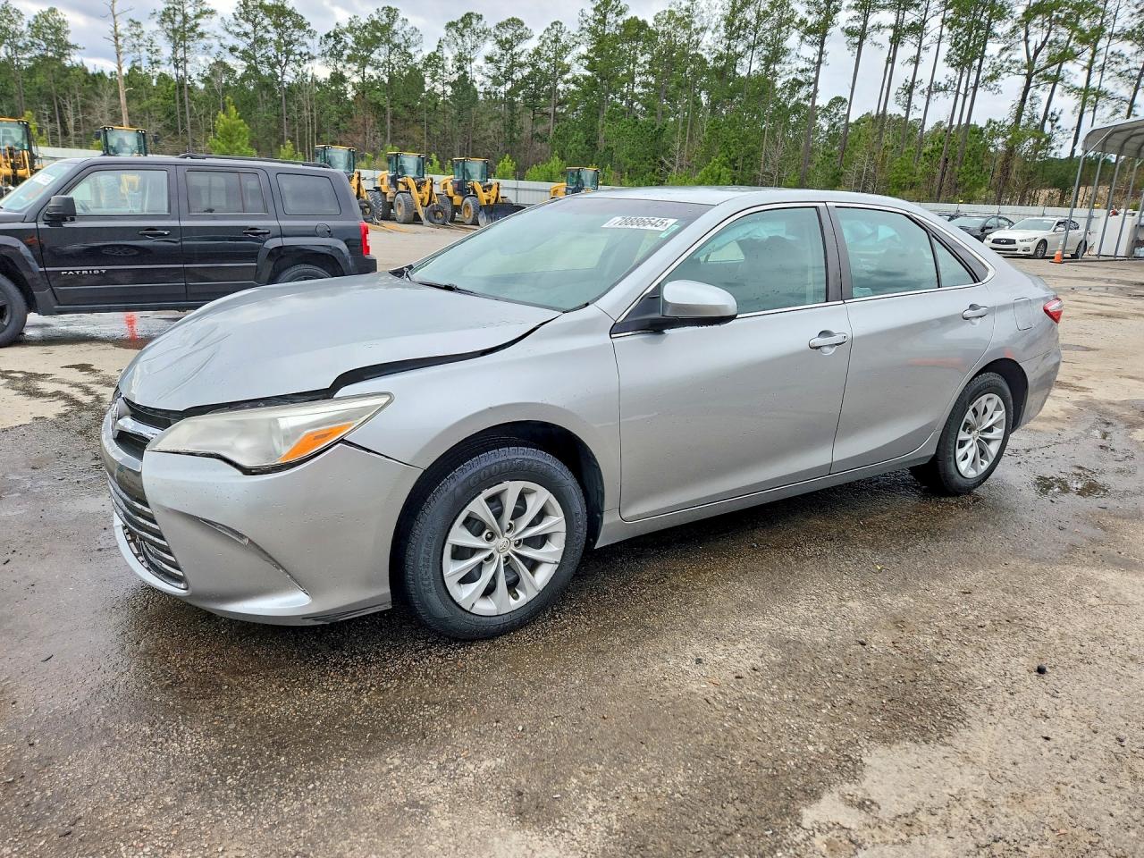 2017 TOYOTA CAMRY