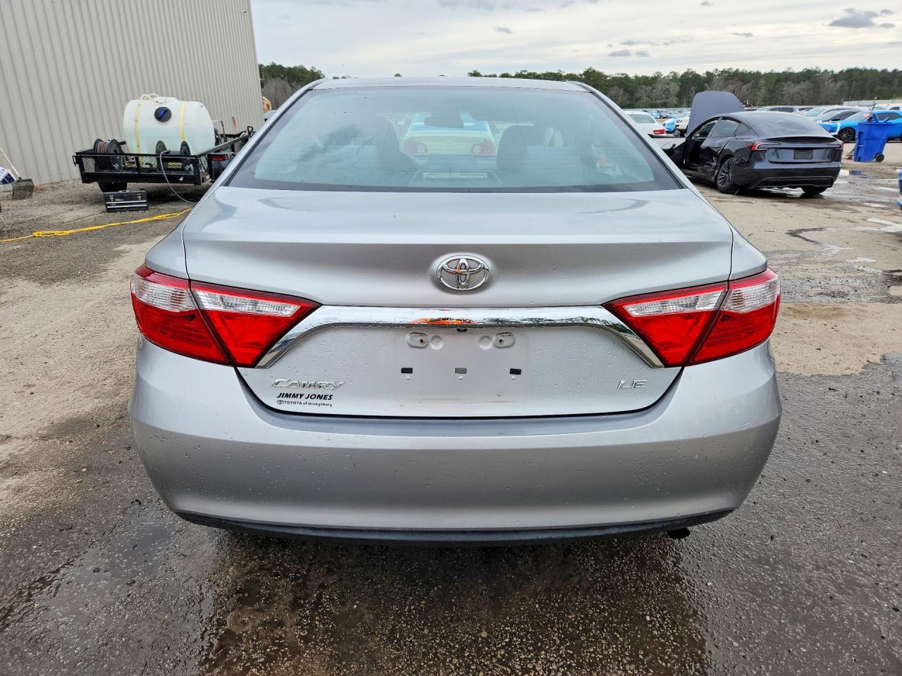 2017 TOYOTA CAMRY LE photo 11