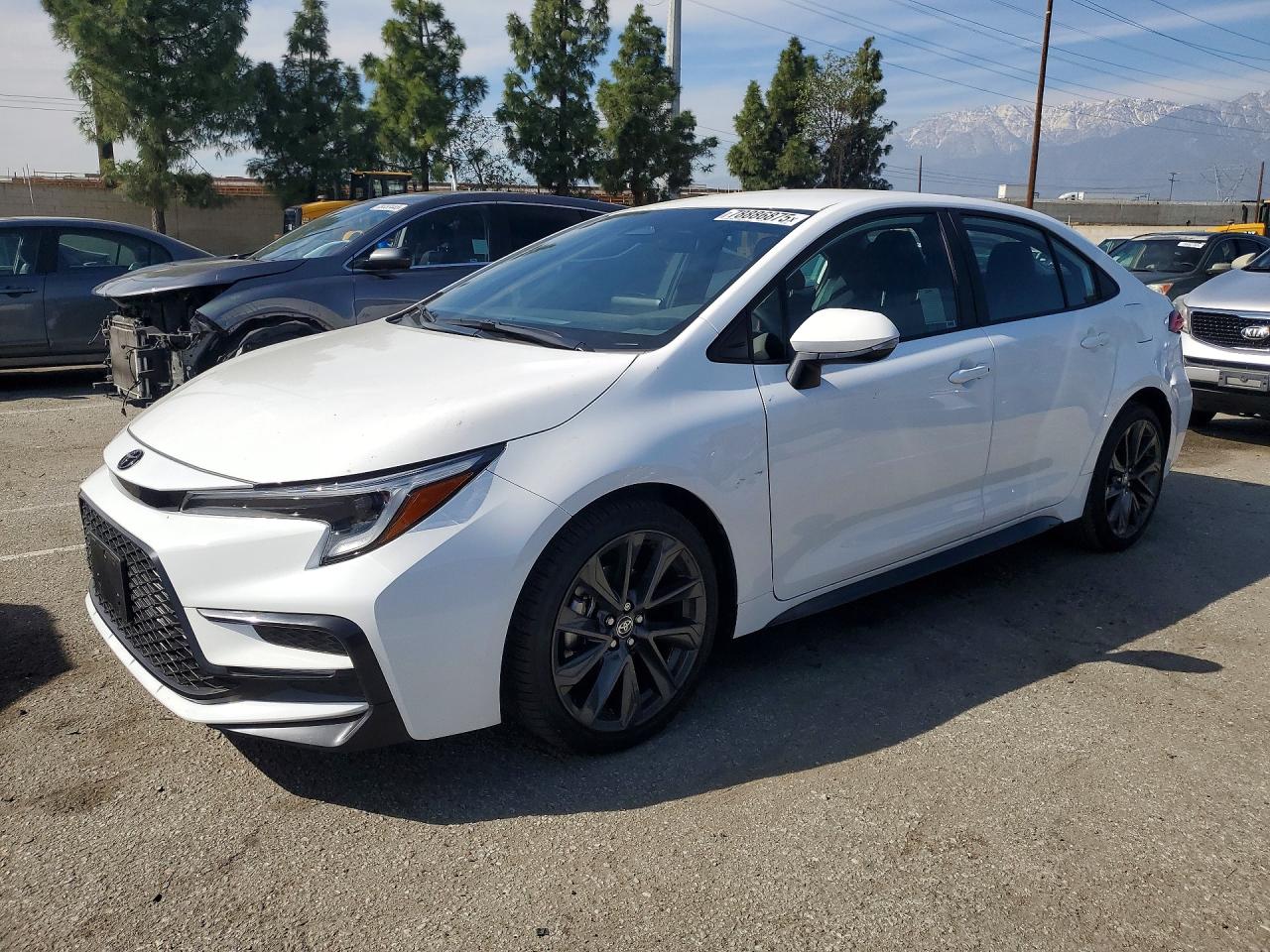 2025 TOYOTA COROLLA
