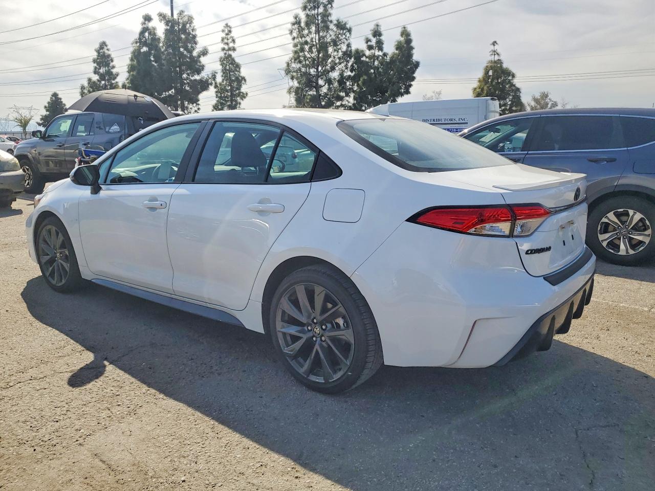 2025 TOYOTA COROLLA SE photo 3