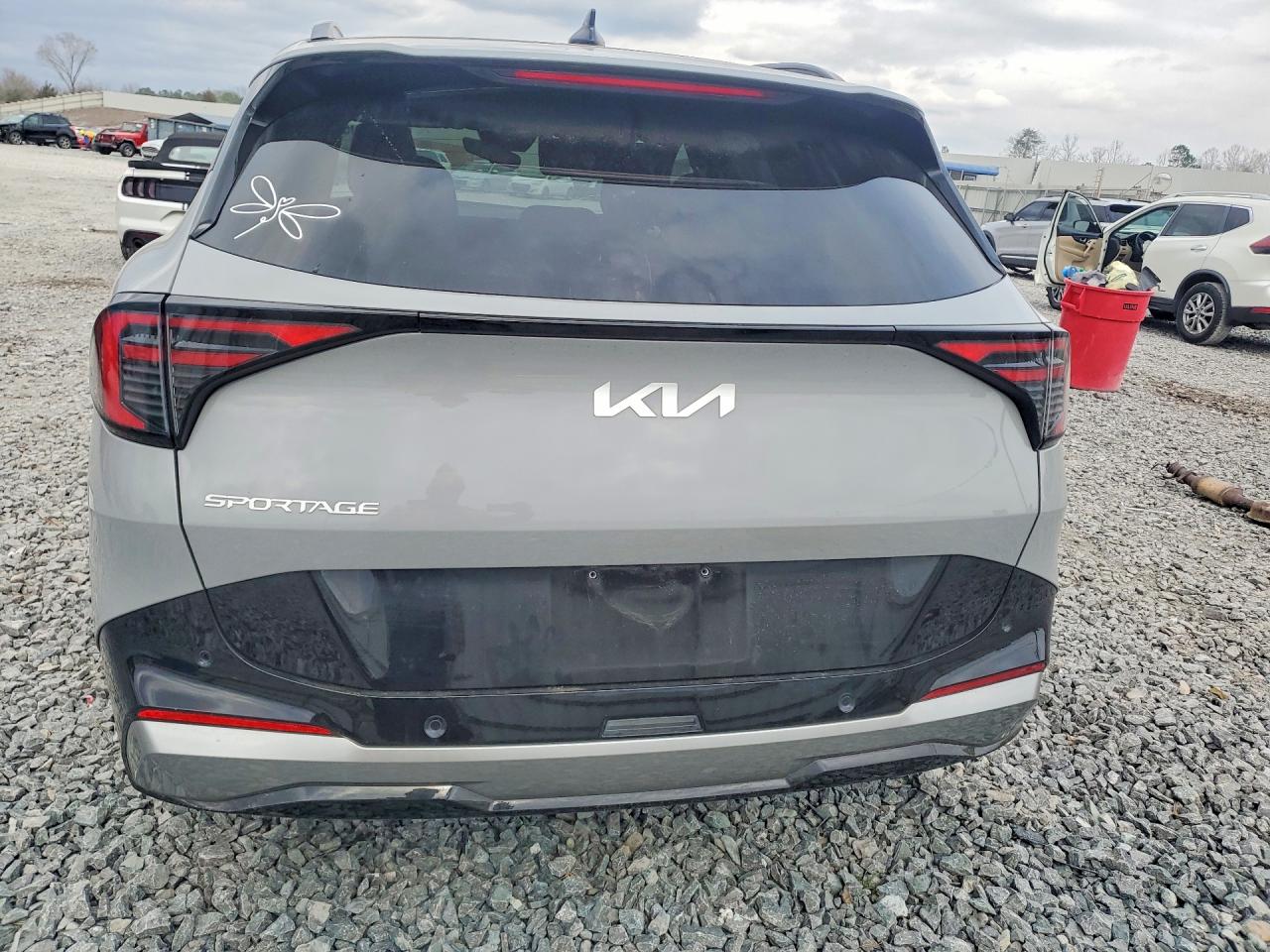 2026 KIA SPORTAGE SX-PRESTIGE photo 11