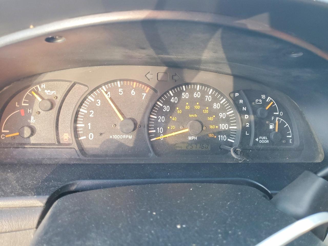 2004 TOYOTA TUNDRA LIMITED photo 25