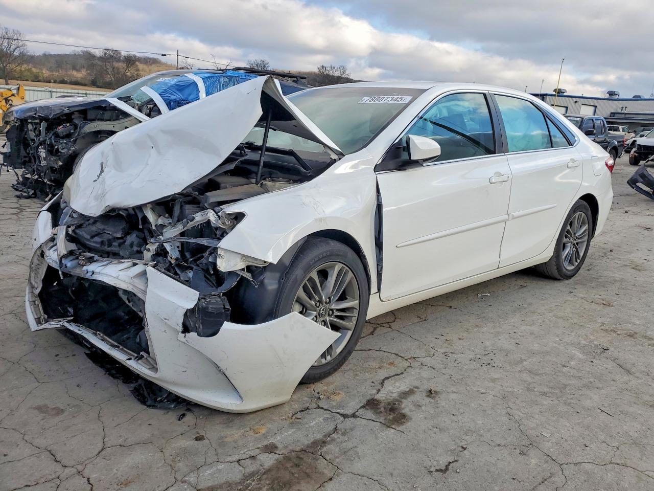 2017 TOYOTA CAMRY