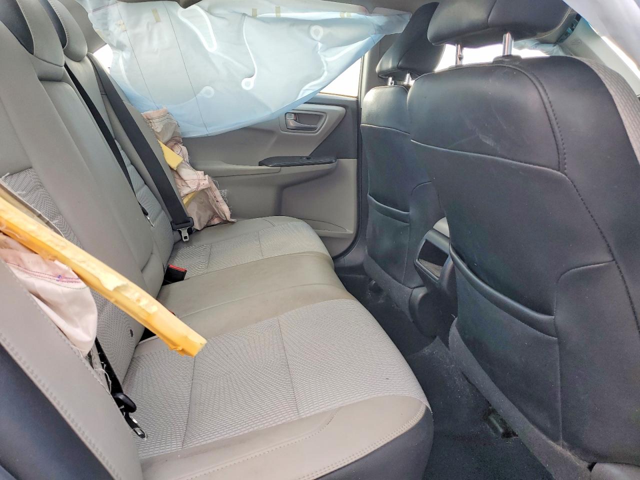 2017 TOYOTA CAMRY SE photo 10