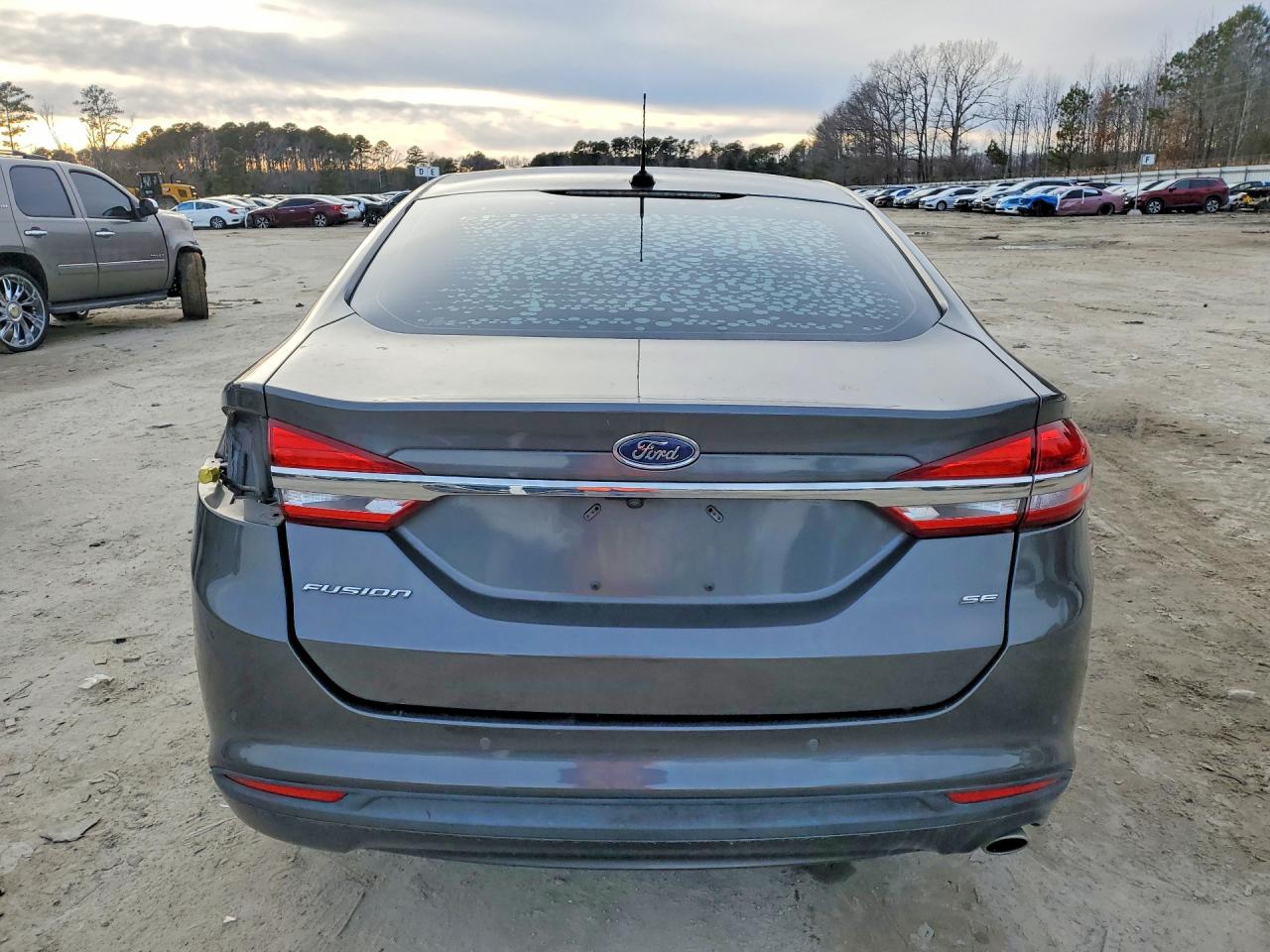 2017 FORD FUSION SE photo 6
