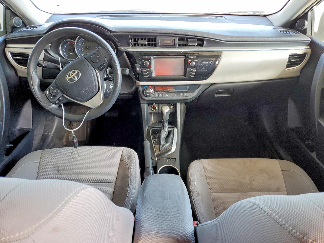 2015 TOYOTA COROLLA LE photo 15