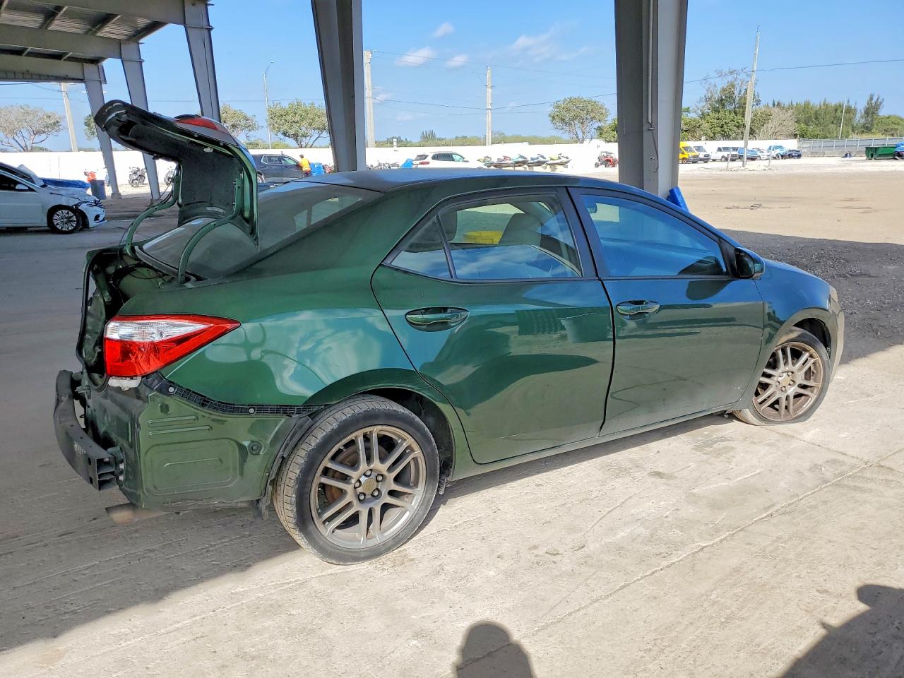 2015 TOYOTA COROLLA LE photo 5