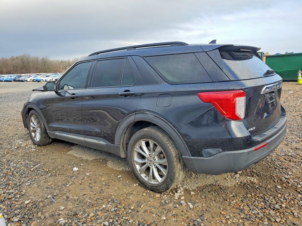 2020 FORD EXPLORER XLT photo 4