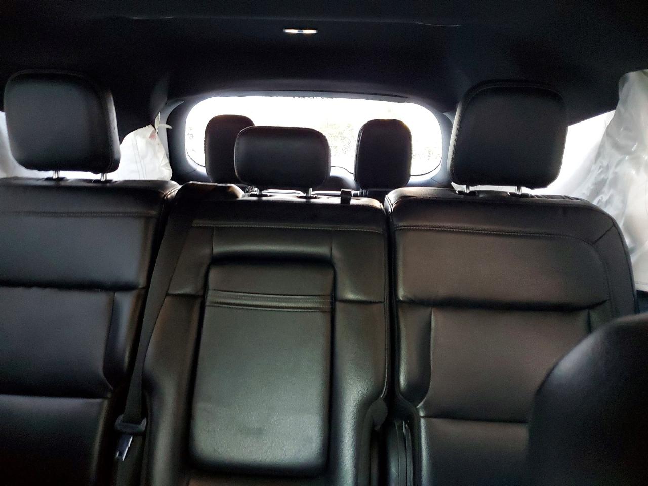 2020 FORD EXPLORER XLT photo 28