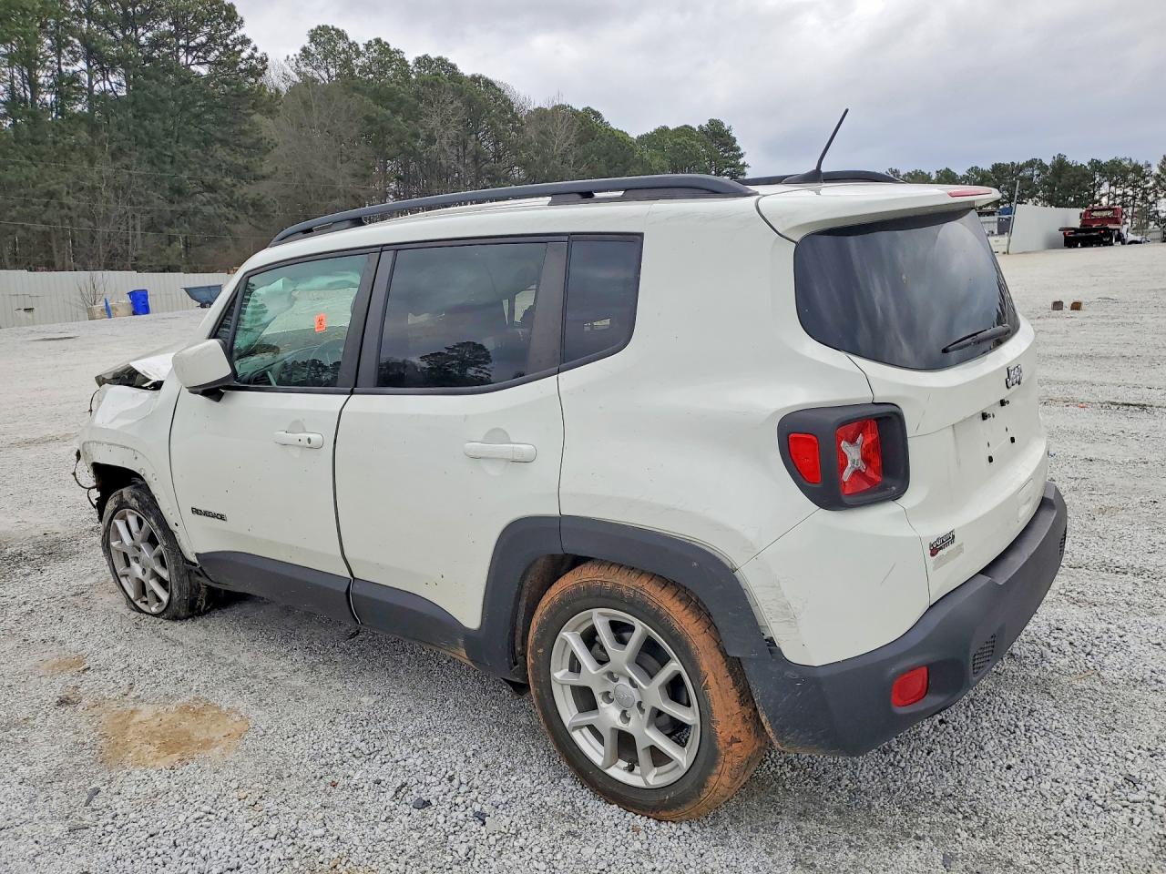 2019 JEEP RENEGADE LATITUDE photo 2