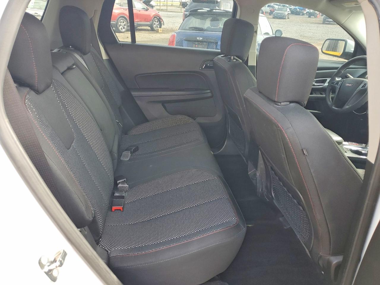 2017 GMC TERRAIN SLE photo 10