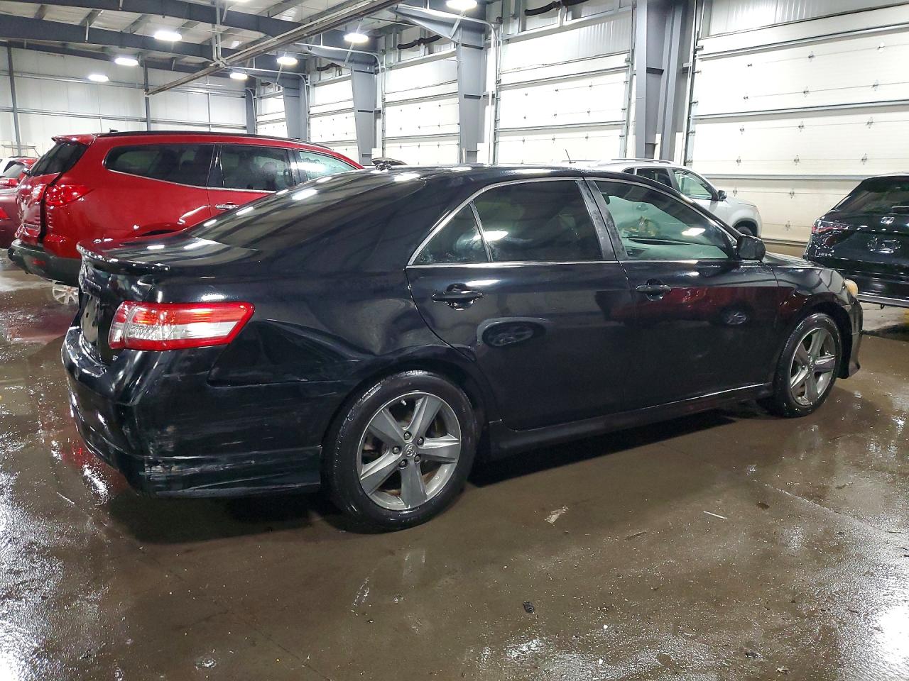 2010 TOYOTA CAMRY SE V6 photo 3
