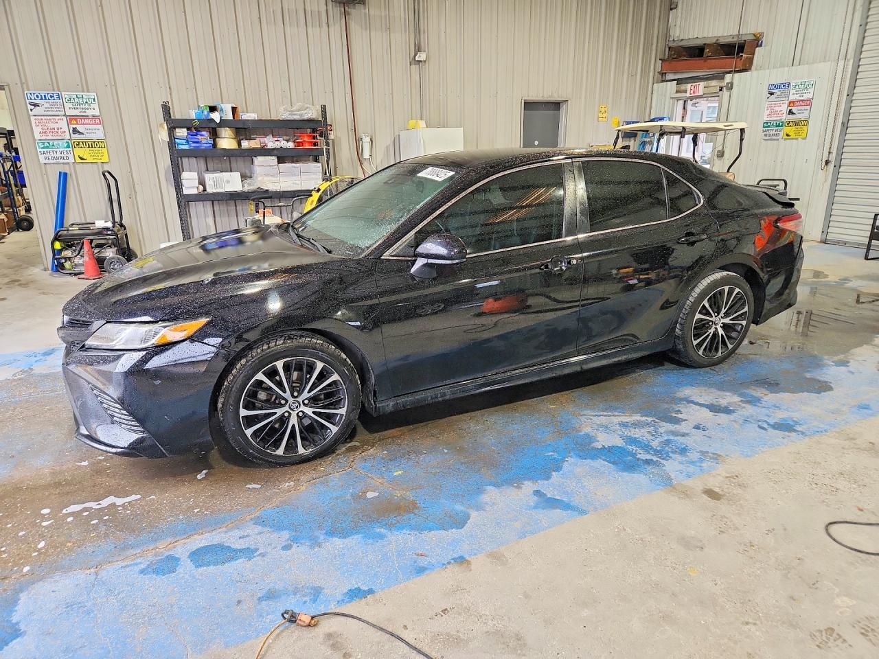 2019 TOYOTA CAMRY