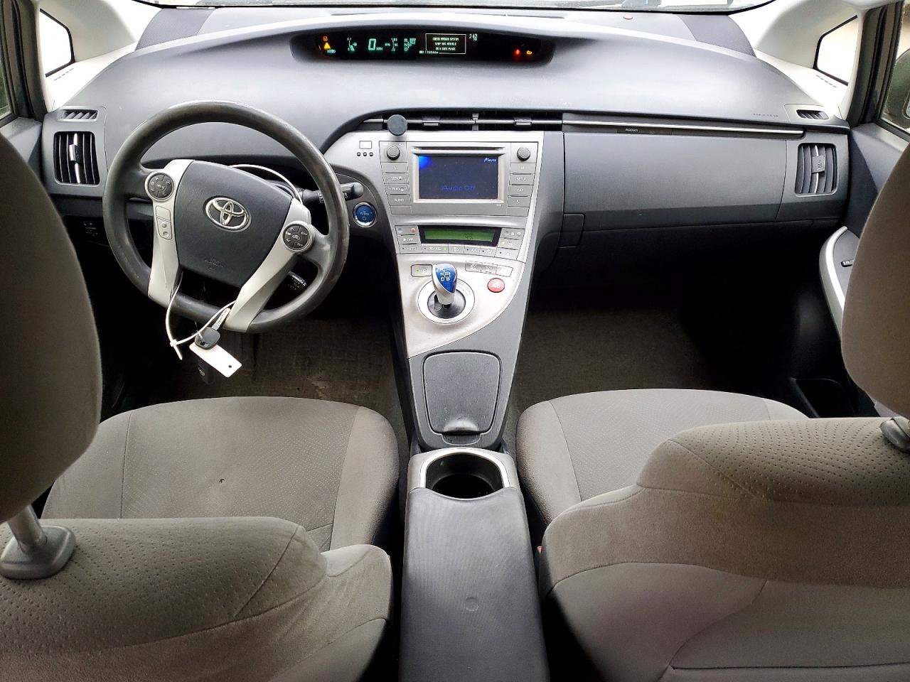 2014 TOYOTA PRIUS TWO photo 8