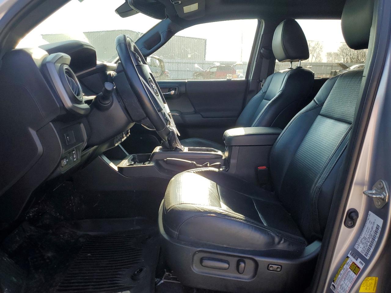 2021 TOYOTA TACOMA TRD SPORT photo 13