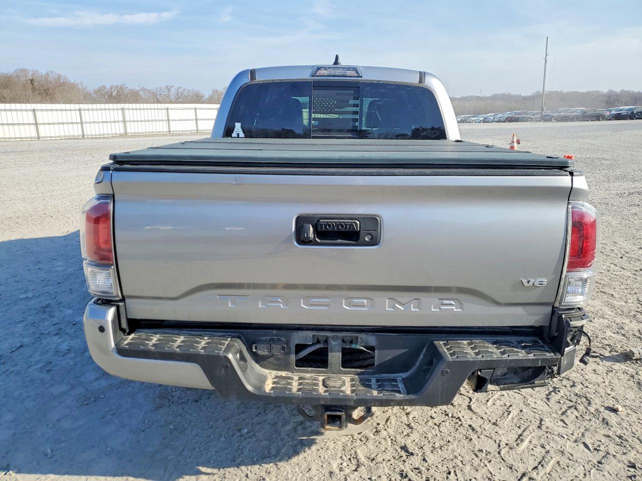 2021 TOYOTA TACOMA TRD SPORT photo 11