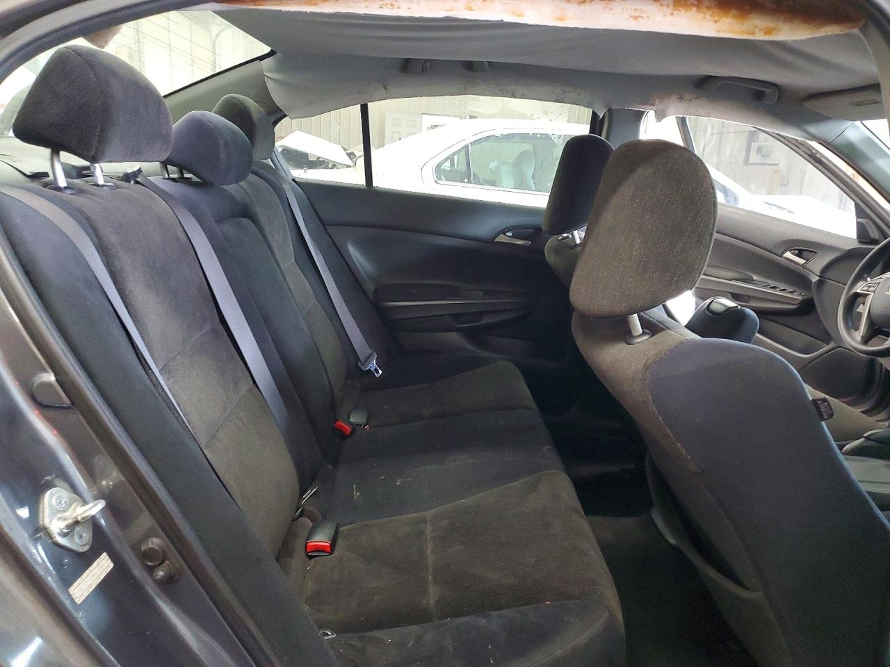 2010 HONDA ACCORD LXP photo 19