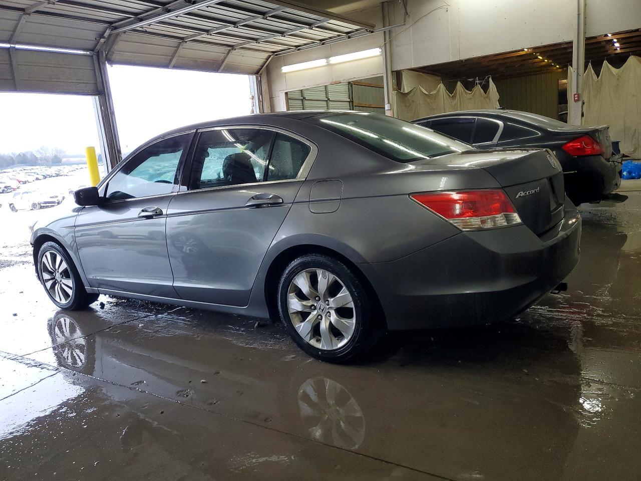 2010 HONDA ACCORD LXP photo 3