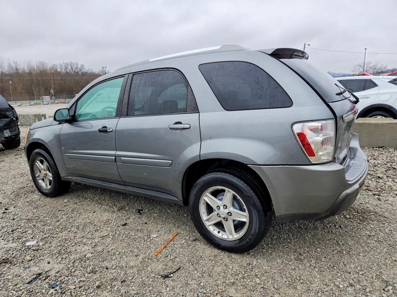 2006 CHEVROLET EQUINOX LT photo 3