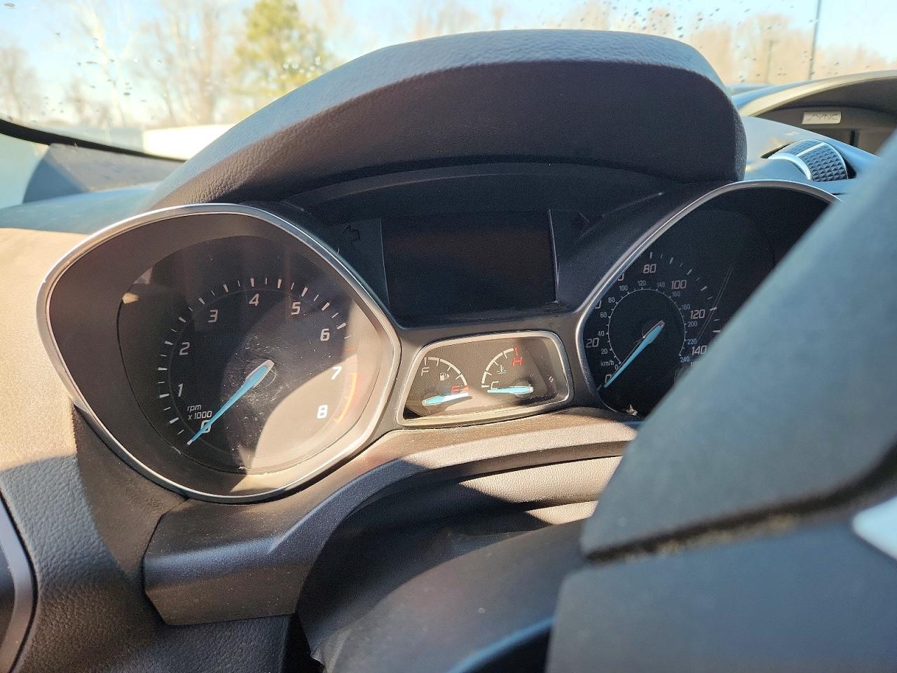2016 FORD ESCAPE SE photo 9